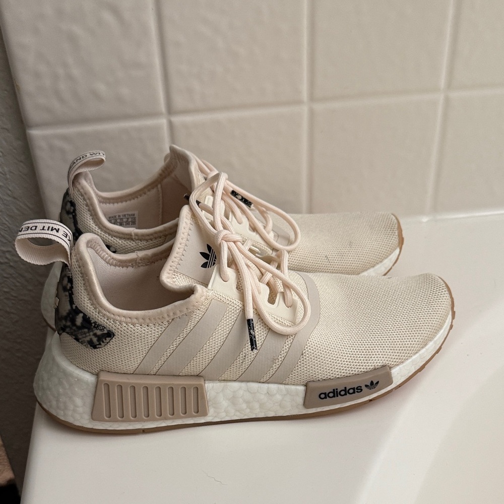 Adidas Beige Sneakers